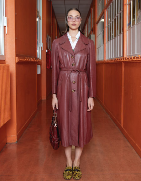 Trench-coat en cuir vintage.